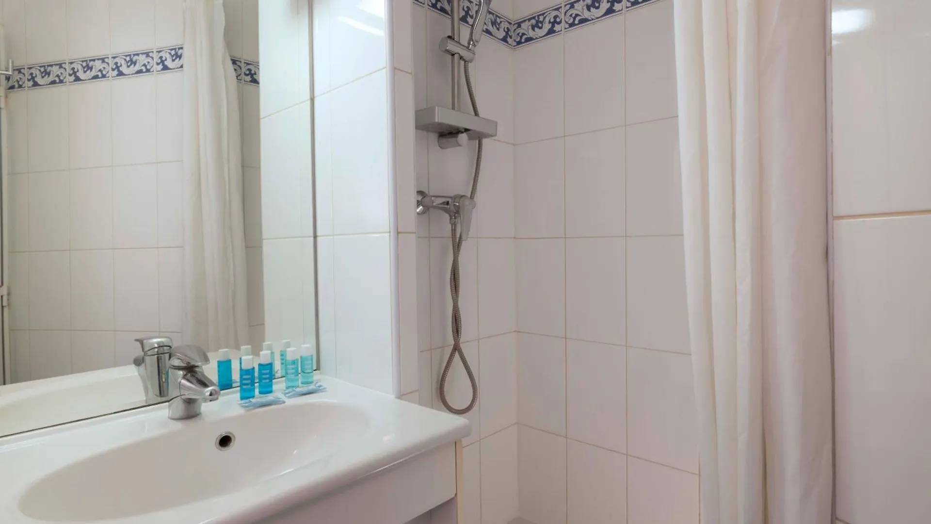Grand Du Calvados - Opera Hotell